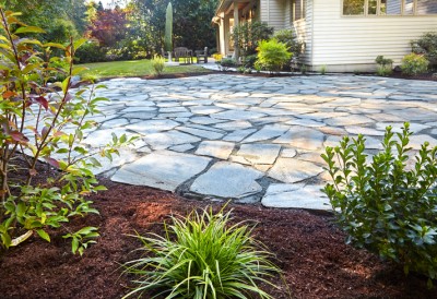 The Beauty of Natural Flagstone: Elevate Your Landscape